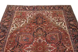 Surface texture of 1940s Heriz rug with natural Wool and intricate pattern