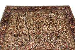 Surface texture of 1920s Heriz rug with natural Wool and intricate pattern