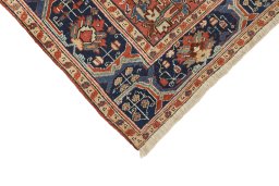 Central medallion detail of 1920s Heriz rug from Iran / Persia