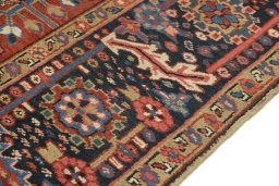 Central medallion detail of 1930s Heriz rug from Iran / Persia