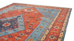 Surface texture of 1990s Heriz rug with natural Wool and intricate pattern