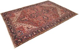 Close-up detail of 1940s Heriz rug from Iran / Persia showing Wool weave