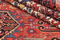 Full view of 1940s Heriz rug from Iran / Persia, 511 × 363 cm in Red tones