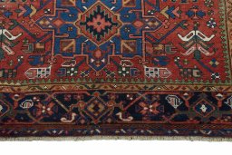 Close-up detail of 1930s Heriz rug from Iran / Persia showing Wool weave