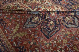 Close-up detail of 1930s Heriz rug from Iran / Persia showing Wool weave