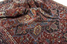 Close-up detail of 1930s Heriz rug from Iran / Persia showing Wool weave