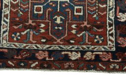 Central medallion detail of 1930s Heriz rug from Iran / Persia