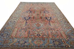 Surface texture of 1930s Heriz rug with natural Wool and intricate pattern