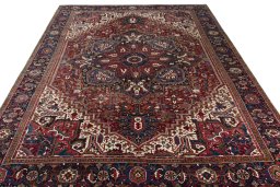 Surface texture of 1930s Heriz rug with natural Wool and intricate pattern