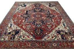 Surface texture of 1930s Heriz rug with natural Wool and intricate pattern