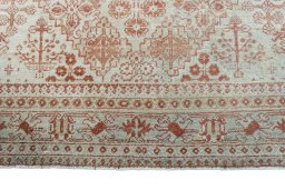 Close-up detail of 1950s Joshagan rug from Iran / Persia showing Wool weave