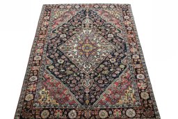 Surface texture of 1950s Jozan rug with natural Wool and intricate pattern
