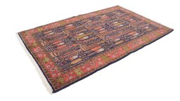 Close-up detail of 1990s Kurdi rug from Iran / Persia showing Wool weave