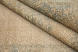 Full view of 1920s Kurdi rug from Iran / Persia, 250 × 174 cm in Brown tones