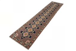 Corner detail of New Kurdi rug showing border pattern and Wool pile
