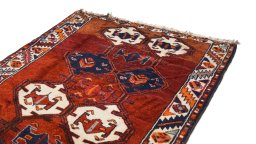 Surface texture of 1990s Kurdi rug with natural Wool and intricate pattern