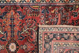 Close-up detail of 1980s Lilian rug from Iran / Persia showing Wool weave