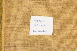 Corner detail of New Lori rug showing border pattern and Wool pile