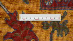 Corner detail of New Lori rug showing border pattern and Wool pile