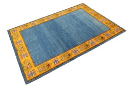 Corner detail of 2010s Lori rug showing border pattern and Wool pile
