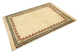 Corner detail of New Lori rug showing border pattern and Wool pile