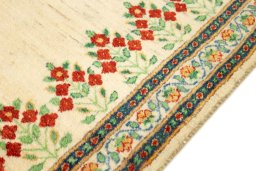 Central medallion detail of New Lori rug from Iran / Persia