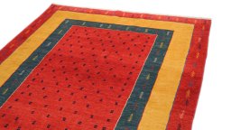 Surface texture of New Lori rug with natural Wool and intricate pattern