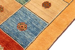 Central medallion detail of New Lori rug from Iran / Persia