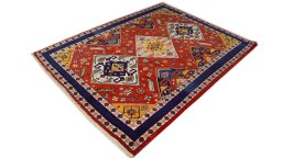 Close-up detail of New Lori rug from Iran / Persia showing Wool weave