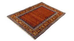 Corner detail of New Lori rug showing border pattern and Wool pile