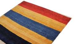 Surface texture of New Lori rug with natural Wool and intricate pattern