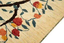 Central medallion detail of New Lori rug from Iran / Persia