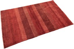 Corner detail of New Lori rug showing border pattern and Wool pile