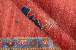 Corner detail of New Lori rug showing border pattern and Wool pile