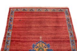 Surface texture of New Lori rug with natural Wool and intricate pattern