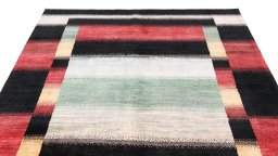 Surface texture of New Lori rug with natural Wool and intricate pattern