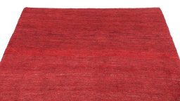 Surface texture of New Lori rug with natural Wool and intricate pattern