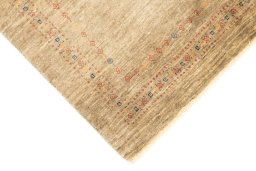 Central medallion detail of New Lori rug from Iran / Persia
