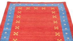 Surface texture of New Lori rug with natural Wool and intricate pattern