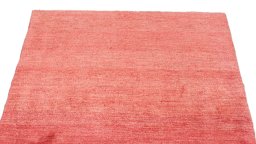 Surface texture of New Lori rug with natural Wool and intricate pattern