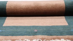 Close-up detail of New Lori rug from Iran / Persia showing Wool weave