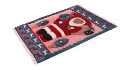 Corner detail of New Lori rug showing border pattern and Wool pile