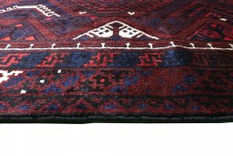 Central medallion detail of 2000s Lori rug from Iran / Persia