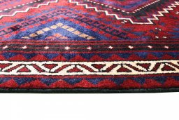 Central medallion detail of 2000s Lori rug from Iran / Persia