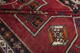 Close-up detail of 2000s Lori rug from Iran / Persia showing Wool weave
