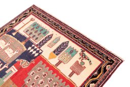 Surface texture of 1996s Lori rug with natural Wool and intricate pattern