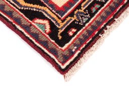 Central medallion detail of 1996s Lori rug from Iran / Persia