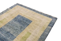 Surface texture of New Lori rug with natural Wool and intricate pattern