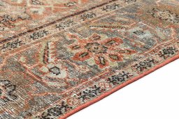 Central medallion detail of 1900s Mahal rug from Iran / Persia