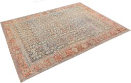 Corner detail of 1920s Mahal rug showing border pattern and Wool pile